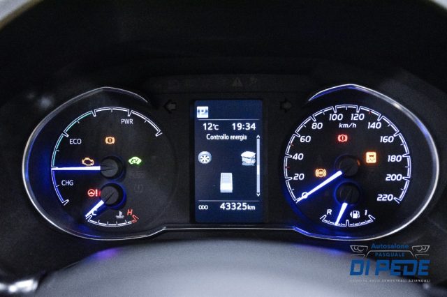 TOYOTA Yaris usata, con Autoradio digitale