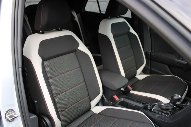 VOLKSWAGEN T-Roc usata, con Interni in pelle