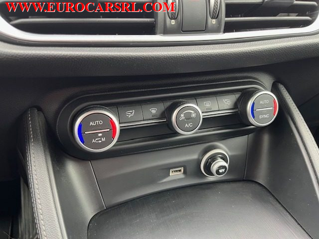 ALFA ROMEO Stelvio usata, con Fari Xenon