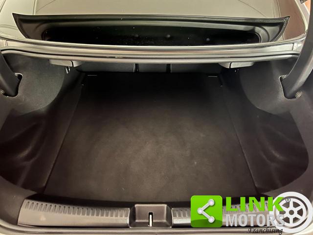 MERCEDES-BENZ CLA 35 AMG usata, con Leve al volante
