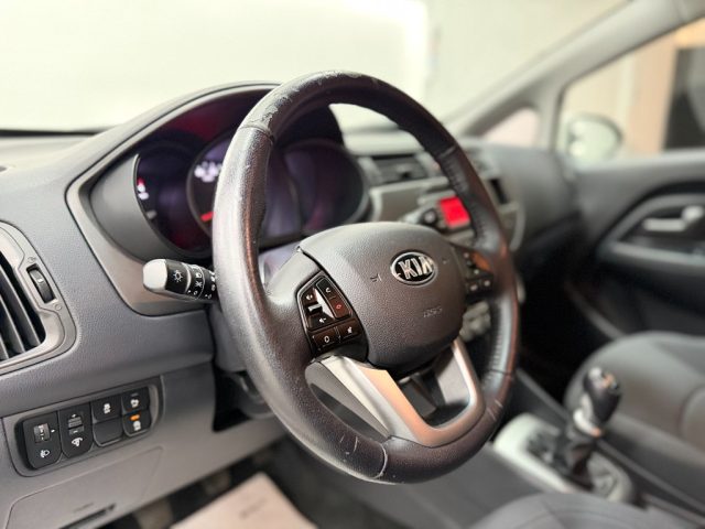 KIA Rio usata, con USB