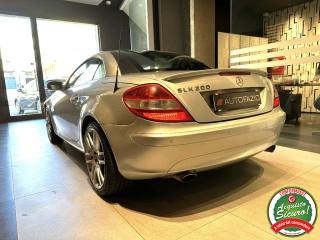 MERCEDES-BENZ SLK 200 usata 8