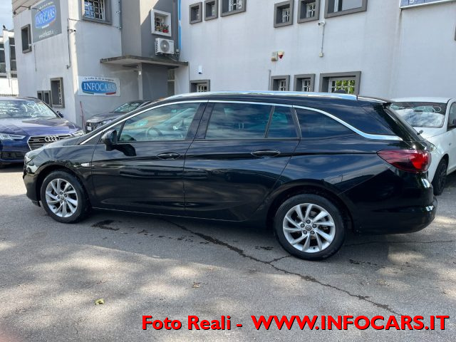 OPEL Astra usata, con Controllo automatico clima