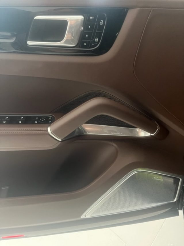 PORSCHE Cayenne usata, con Immobilizzatore elettronico