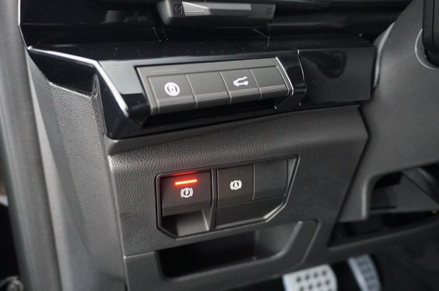 RENAULT Austral usata, con Touch screen