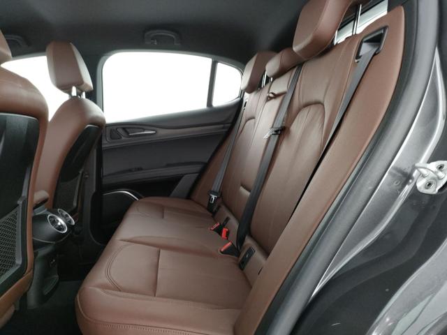 ALFA ROMEO Stelvio usata, con Regolazione elettrica sedili
