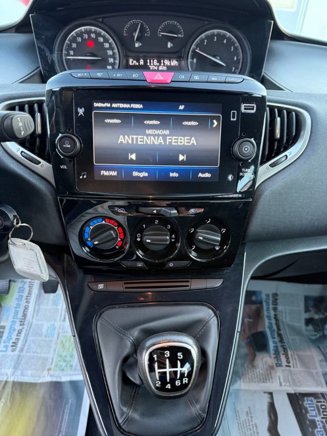 LANCIA Ypsilon usata, con Airbag testa