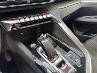 PEUGEOT 5008 usata, con Fendinebbia