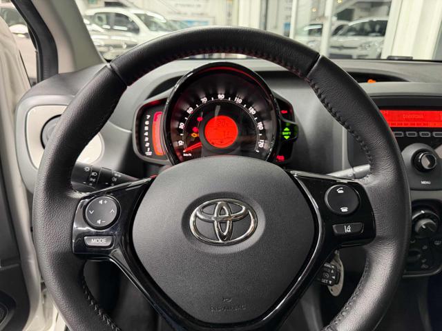 TOYOTA Aygo usata 12