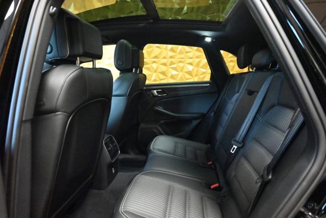 PORSCHE Macan usata 25