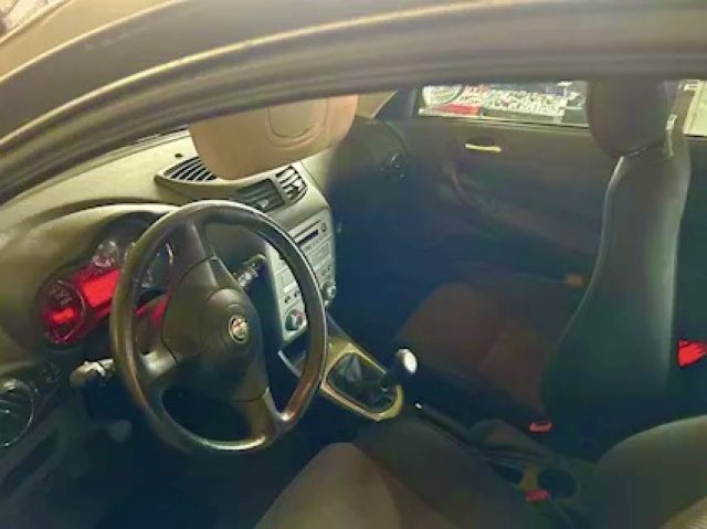 ALFA ROMEO 147 usata, con Airbag