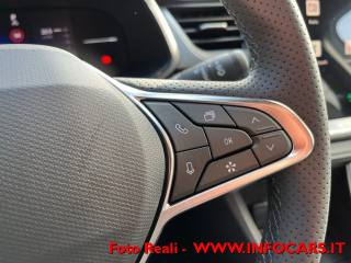 RENAULT Captur usata, con Bracciolo