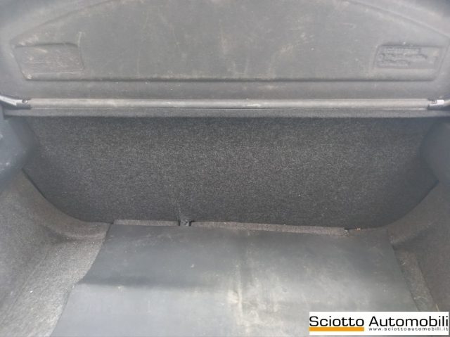 VOLKSWAGEN New Beetle usata, con Servosterzo
