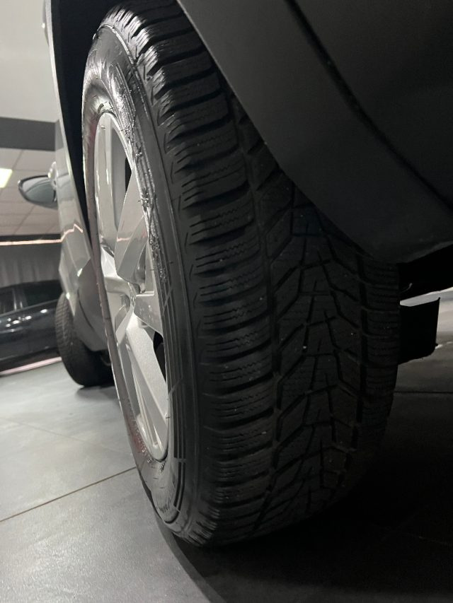 PEUGEOT 3008 usata, con Cruise Control