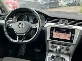 VOLKSWAGEN Passat usata, con Sedili riscaldati