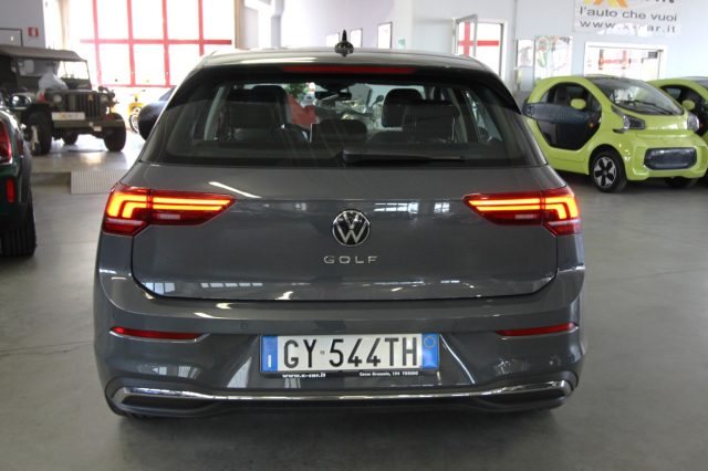 VOLKSWAGEN Golf usata, con Autoradio