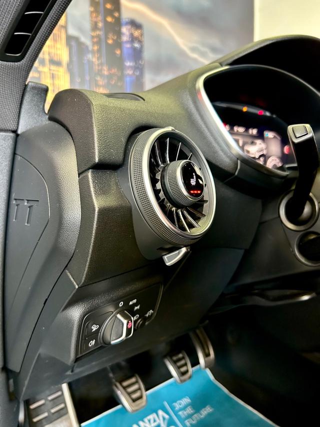 AUDI TT usata, con Servosterzo