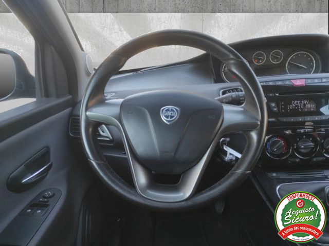 LANCIA Ypsilon usata 12