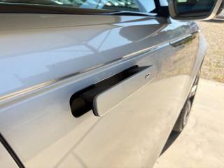 LAND ROVER Range Rover Velar usata, con Touch screen