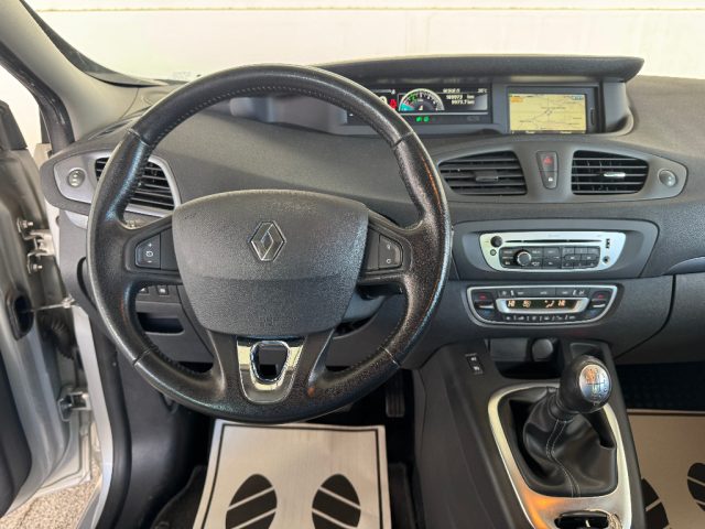 RENAULT Scenic usata 23