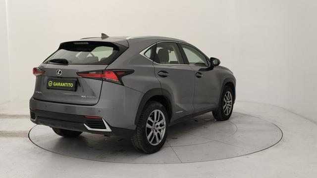 LEXUS NX 300h usata, con Alzacristalli elettrici