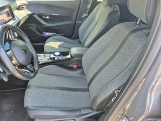 PEUGEOT 2008 usata, con Sistema di navigazione