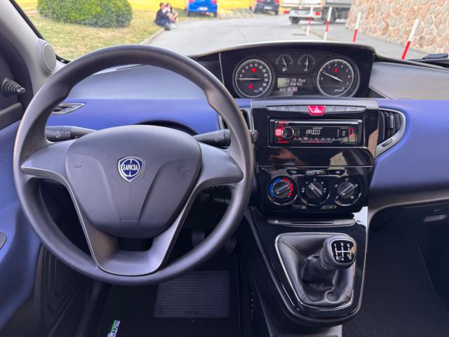 LANCIA Ypsilon usata, con USB