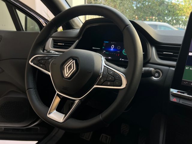 RENAULT Captur usata, con Volante multifunzione