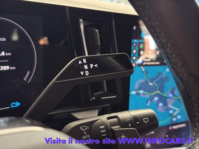 RENAULT Austral usata, con USB