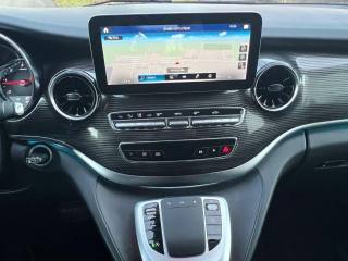 MERCEDES-BENZ V 220 usata, con Fari LED