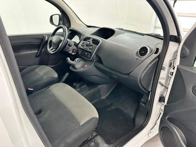 RENAULT Kangoo usata, con Alzacristalli elettrici