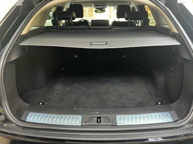 LAND ROVER Range Rover Velar usata, con Interni in pelle