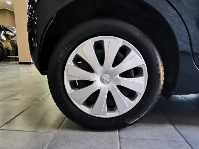 PEUGEOT 108 usata, con Airbag testa