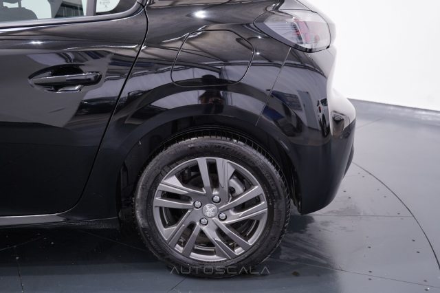 PEUGEOT 208 usata, con Airbag testa