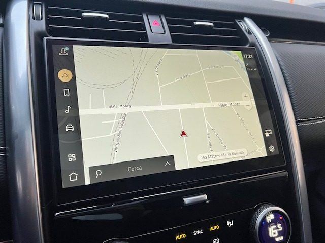 LAND ROVER Discovery usata, con Fari LED