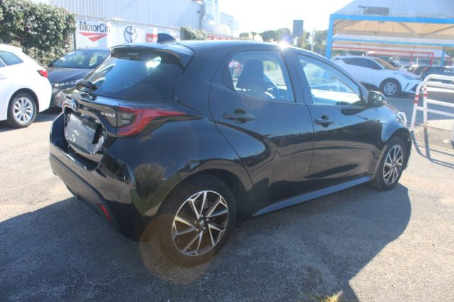 TOYOTA Yaris usata 23