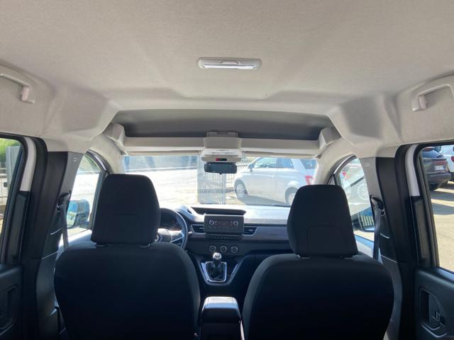 RENAULT Kangoo usata 28