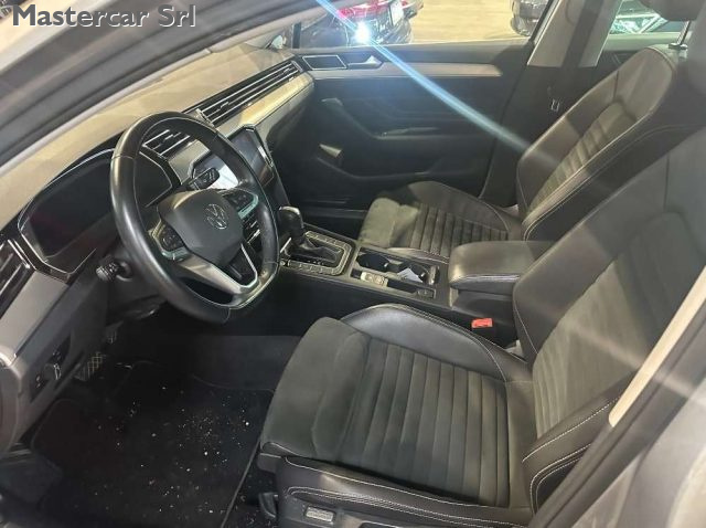 VOLKSWAGEN Passat Variant usata, con Antifurto