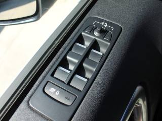 LAND ROVER Discovery Sport usata, con Autoradio digitale