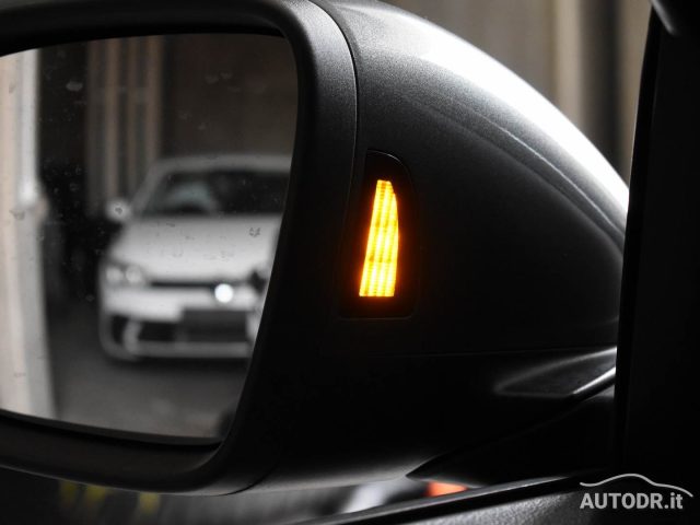 VOLKSWAGEN T-Roc usata, con Sound system