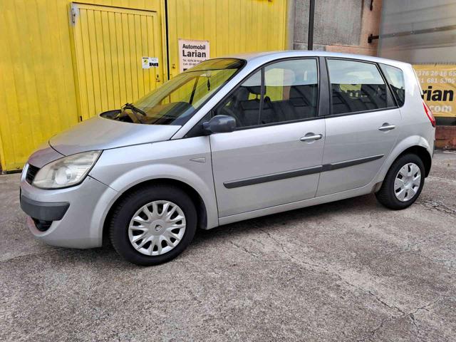 RENAULT Scenic usata, con Airbag