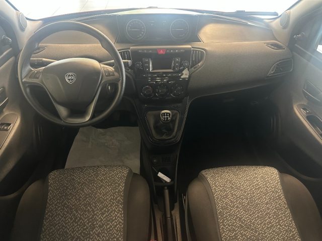 LANCIA Ypsilon usata, con ESP