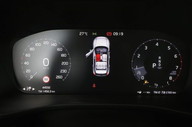 VOLVO XC40 usata 6