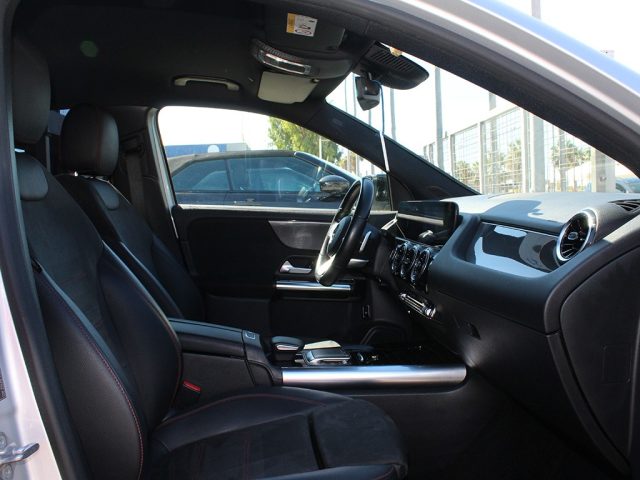 MERCEDES-BENZ GLA 200 usata, con Filtro antiparticolato
