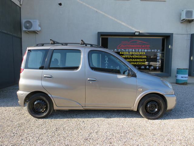 TOYOTA Yaris usata, con Airbag Passeggero