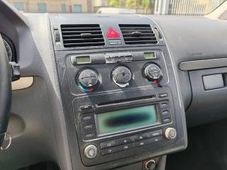 VOLKSWAGEN Touran usata, con Airbag laterali