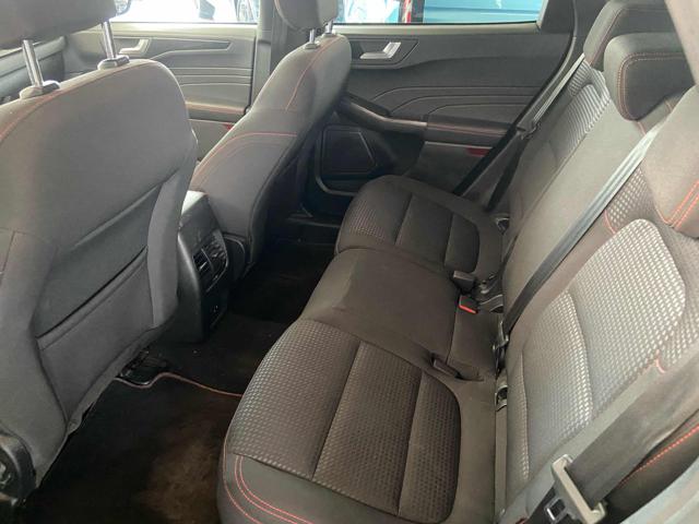 FORD Kuga usata, con Fari Xenon