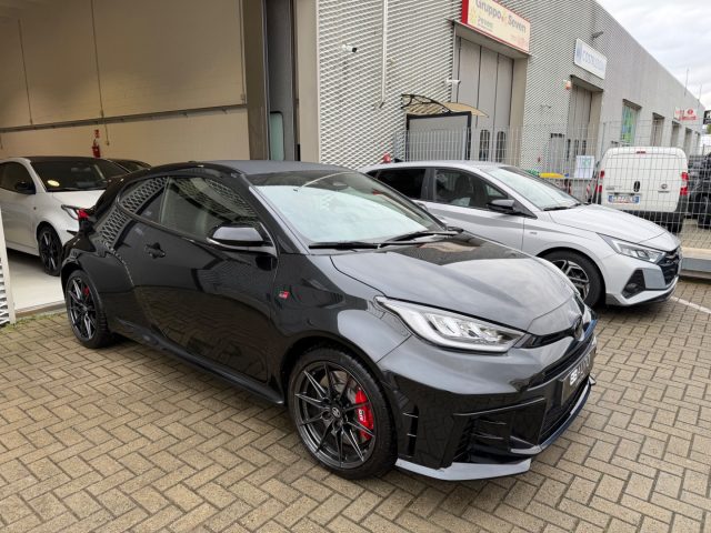 TOYOTA Yaris usata, con Alzacristalli elettrici