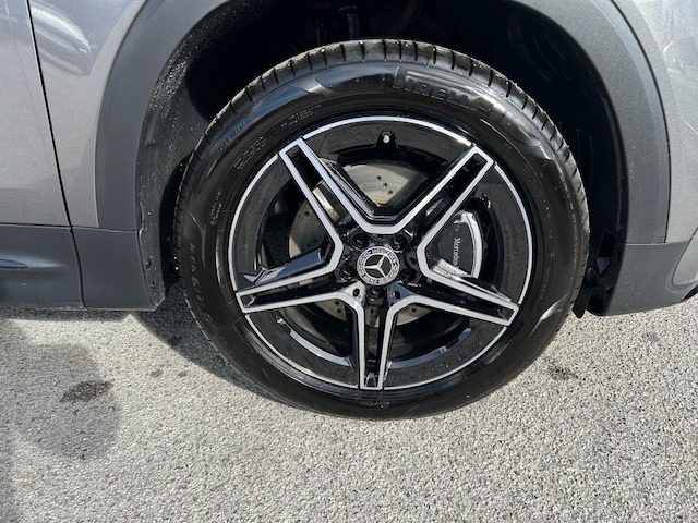 MERCEDES-BENZ GLB 200 usata, con Tettuccio apribile