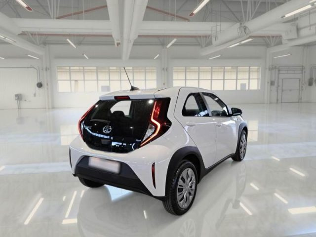 TOYOTA Aygo X usata, con Airbag laterali